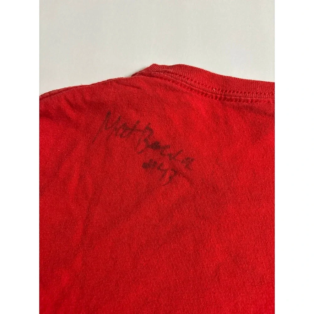 Buffalo Bills FLAG tshirt w/ Josh Allen autograph Signature (Total 3 signatures)